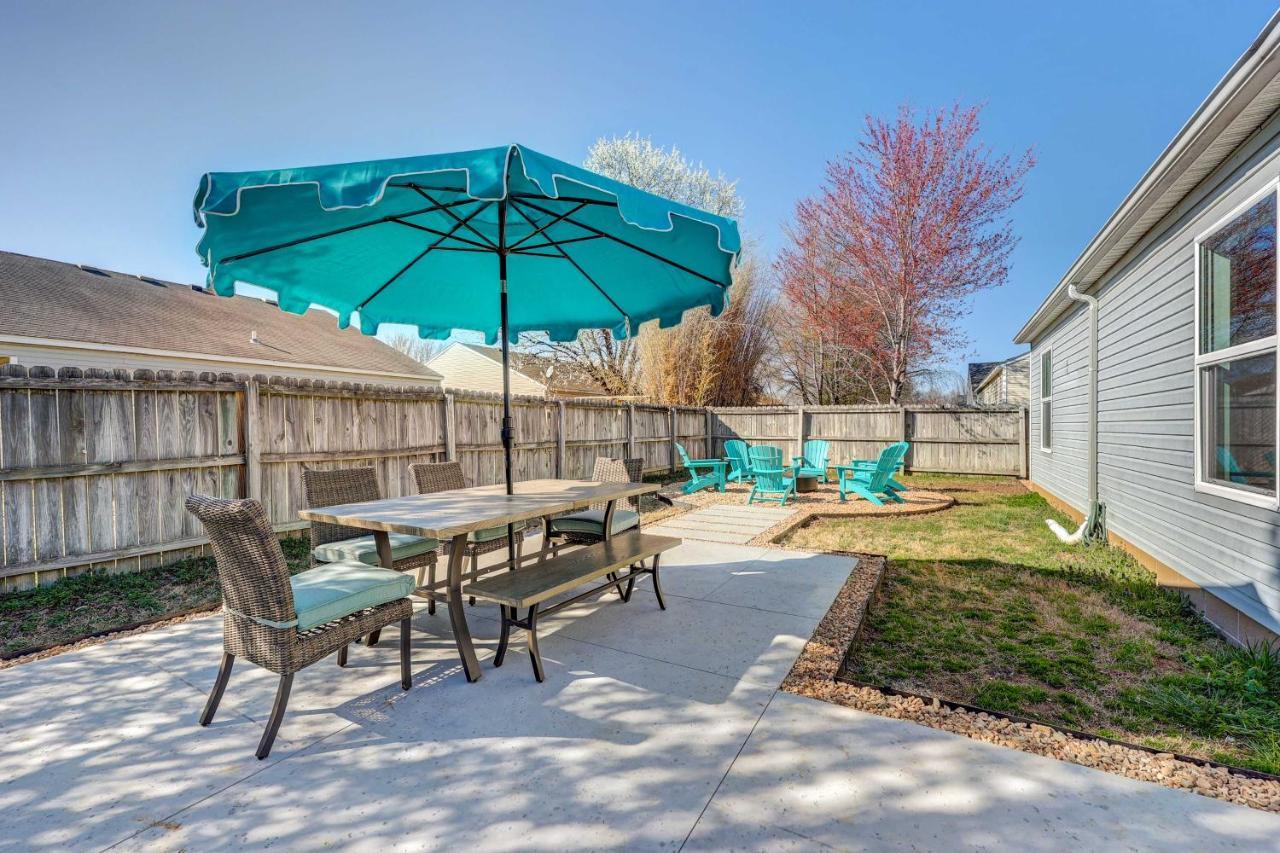 Chic Bentonville Home With Patio And Fire Pit! Eksteriør bilde