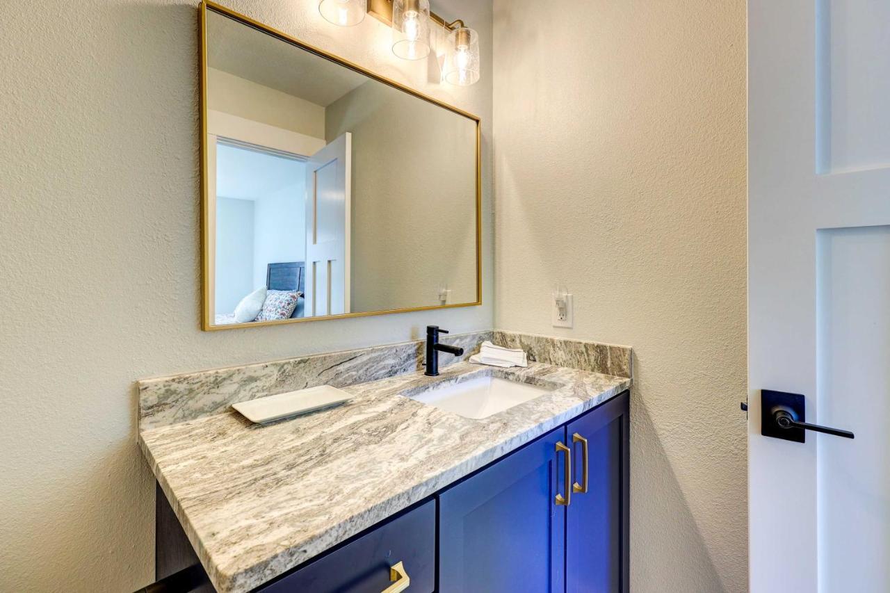 Chic Bentonville Home With Patio And Fire Pit! Eksteriør bilde