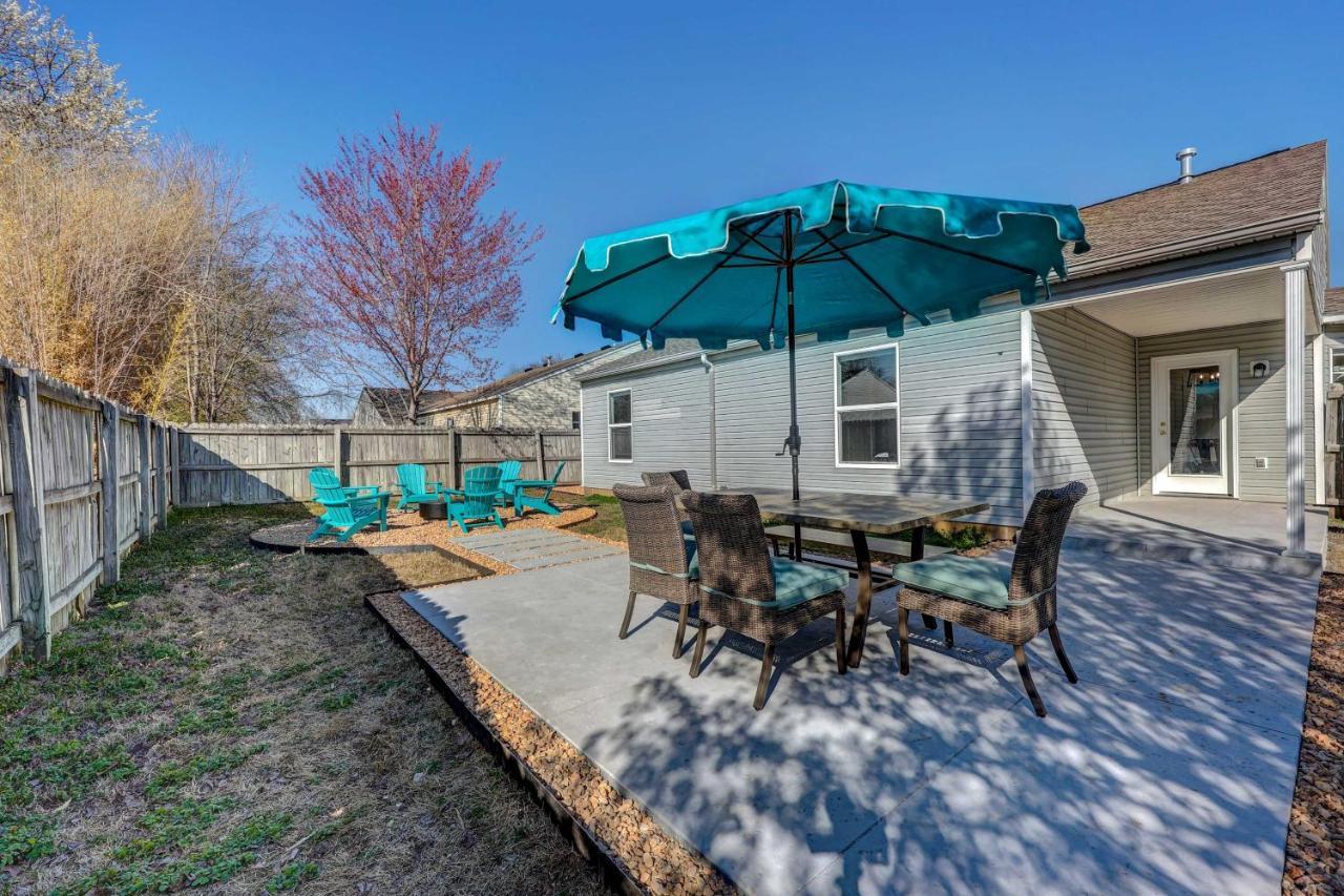 Chic Bentonville Home With Patio And Fire Pit! Eksteriør bilde