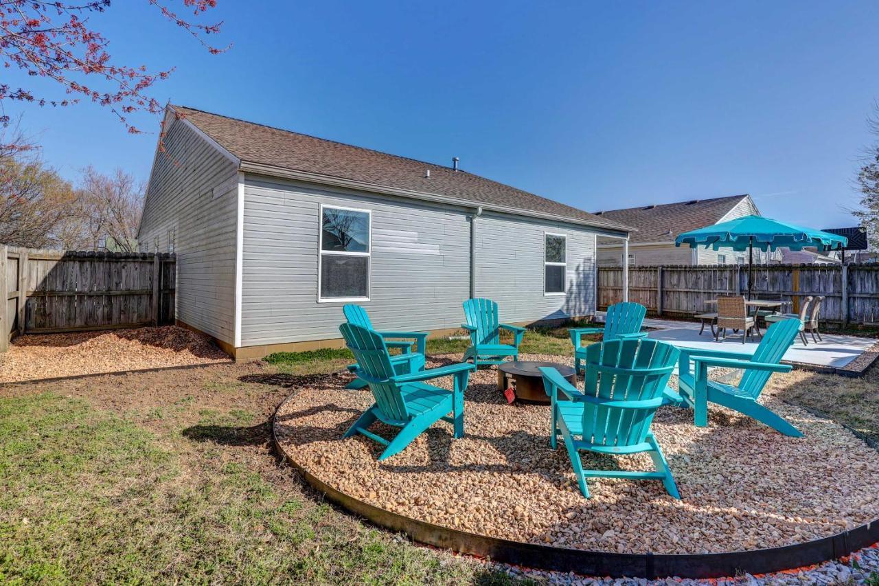 Chic Bentonville Home With Patio And Fire Pit! Eksteriør bilde